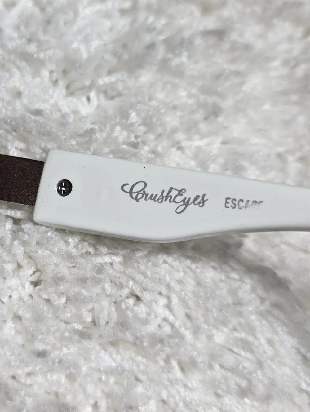 Crush Eyes Escape Style White Round Lens Sunglasses
